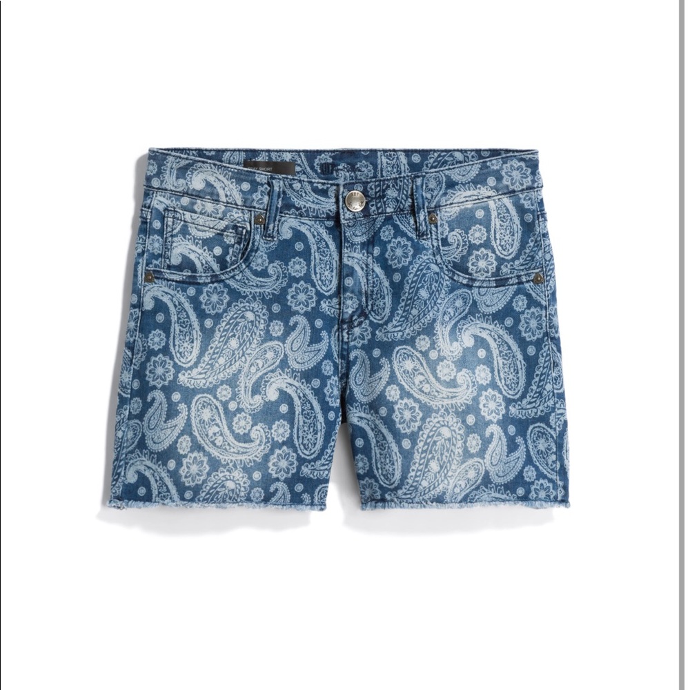 NWOT KUT From the Kloth Paisley Print Denim Shorts